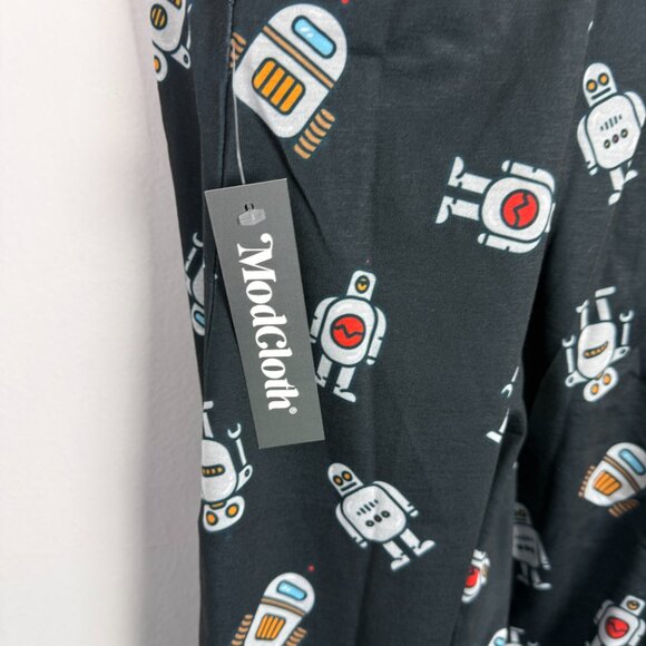 NWT Modcloth Breakfast for Dinner Sleep Bright Nightgown Robots Size Medium M - Picture 10 of 12